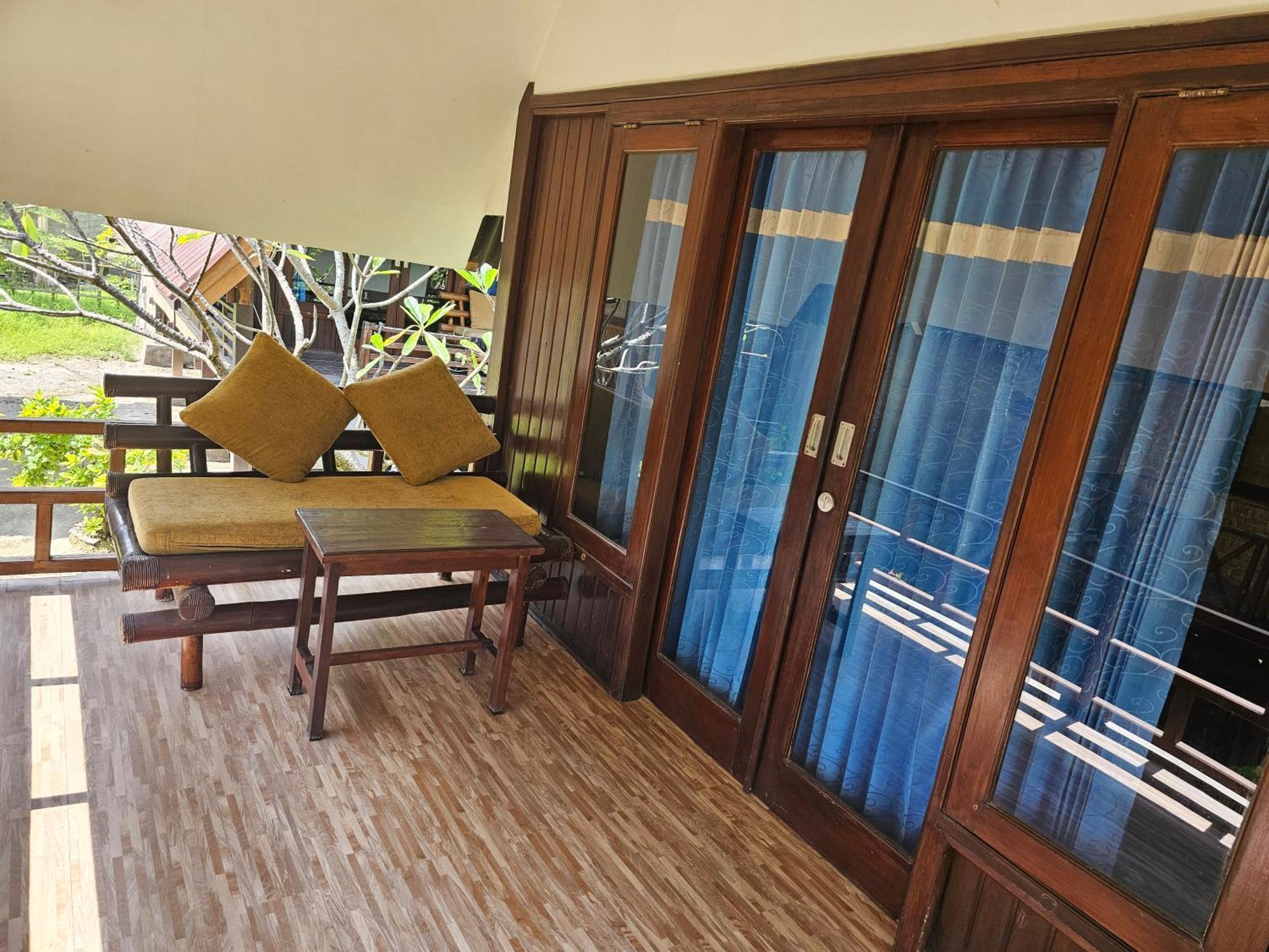 Bluecoral Bungalows Gili Meno Ngoại thất bức ảnh